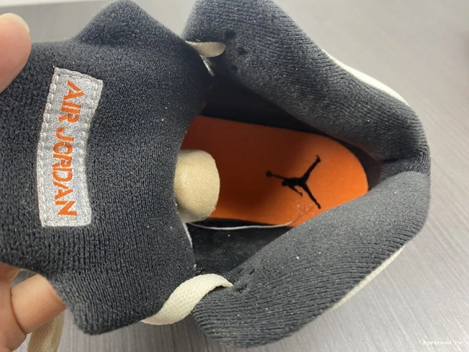 DC1060-100 Jordan Orange Retro 5 Total 0823